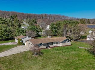 2 Red Oak Ter, New Ringgold, PA 17960