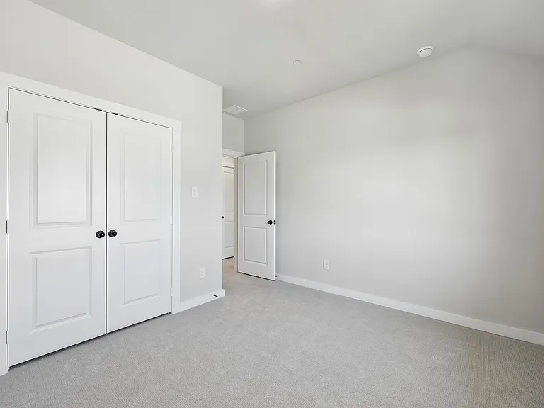 2866 Grandview Dr — Photo 15