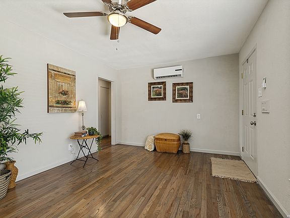 5th image of 1007 LA MANDA BLVD