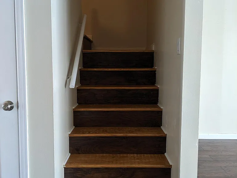 134 Kearney Ave — Photo 6