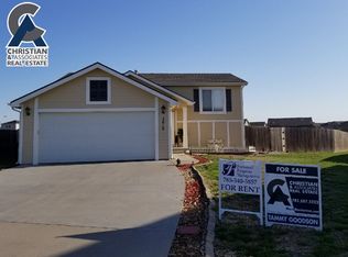 2616 Brook Cir, Manhattan, KS 66502