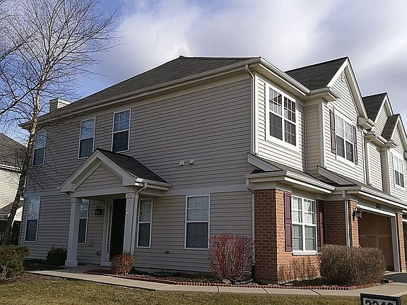 2nd image of 2242 Claremont Ln
