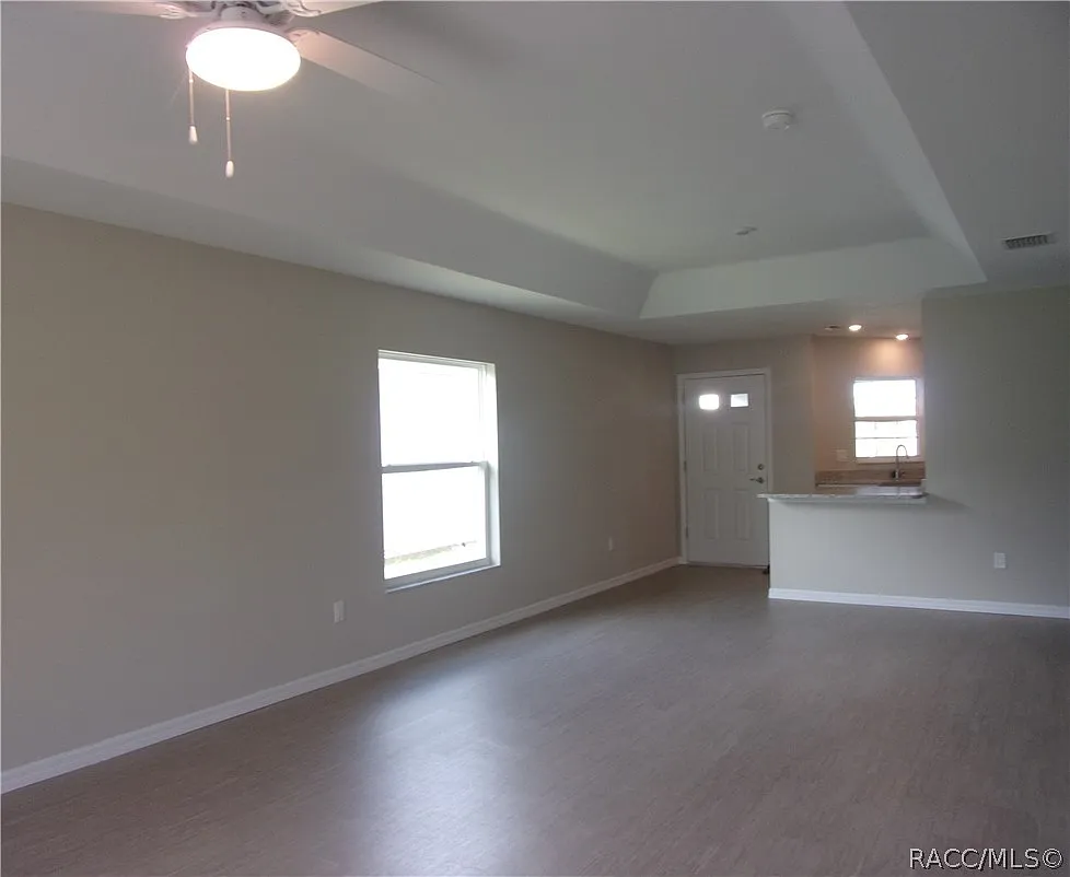 3 bed, 1311 sqft, $1,700 — Photo 3