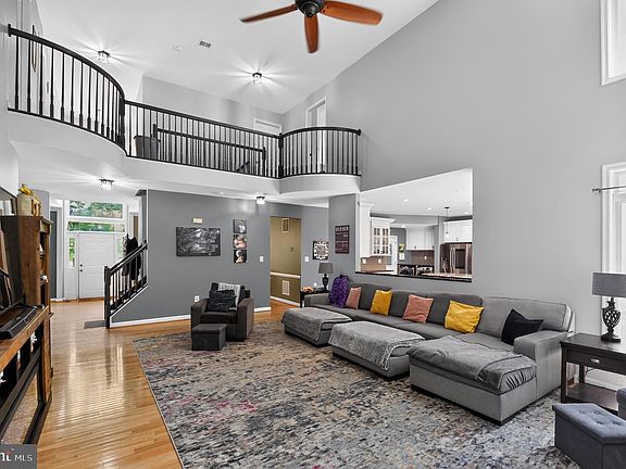 5th image of 7164 N Crest Ct