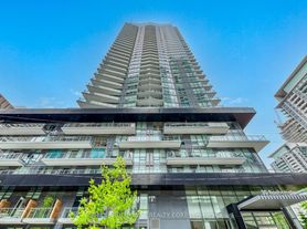30 Roehampton Ave