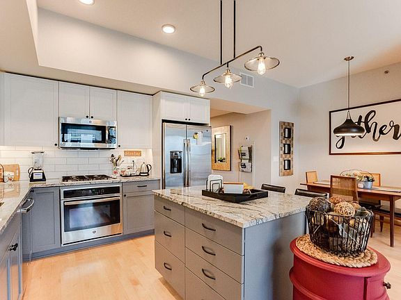 3rd image of 740 Portland Ave #1104