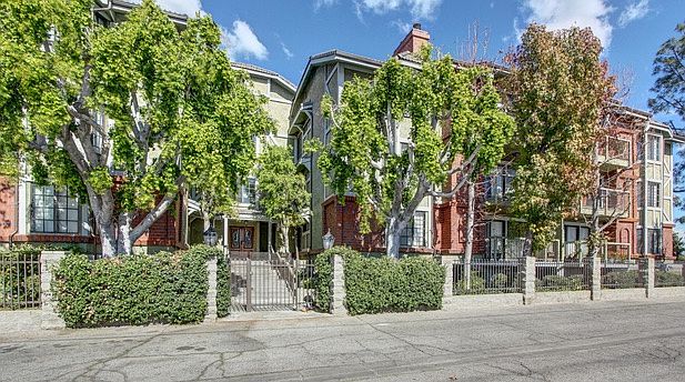 1st image of 18324 Clark St Unit 107
