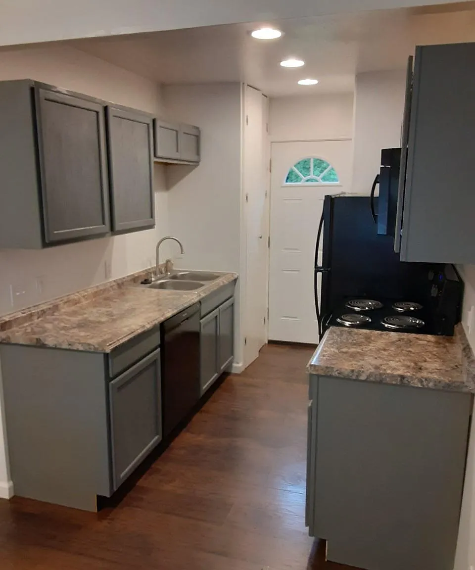 2 bed, 675 sqft, $1,595 — Photo 1