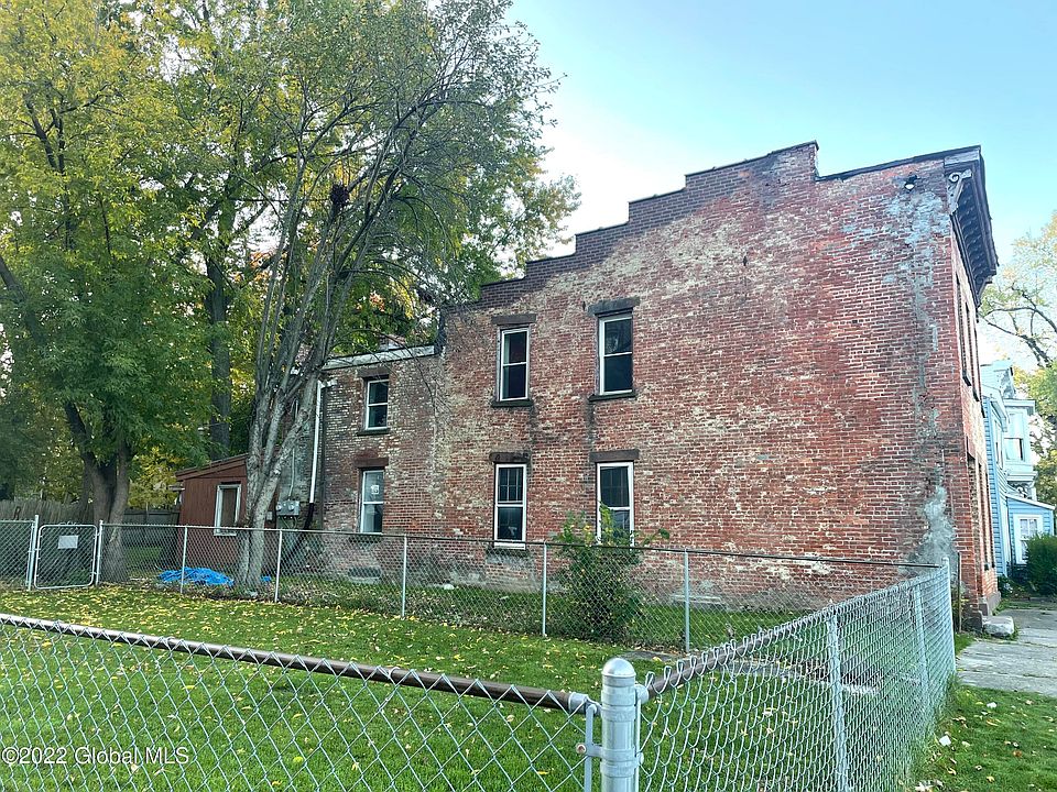 Building Photo 3