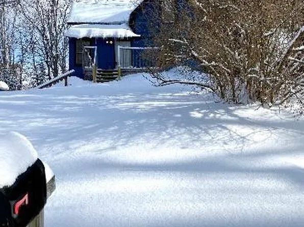 17 Cortez Ln, Saranac Lake, NY 12983