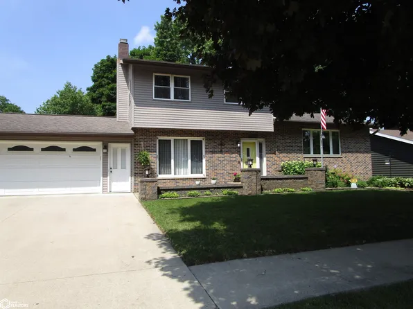 111 Slayton Ave, Iowa Falls, IA 50126