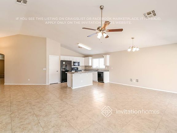 4th image of 1274 E Vernoa St