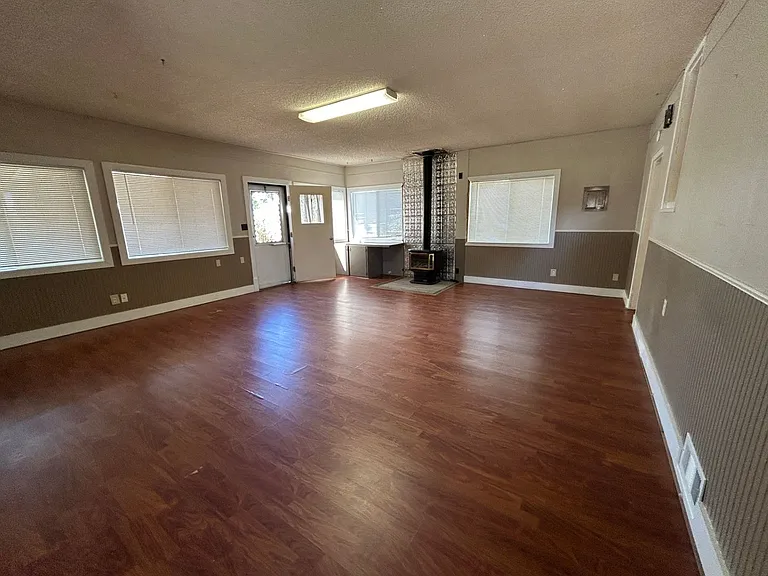 117 W Adams Ave — Photo 58