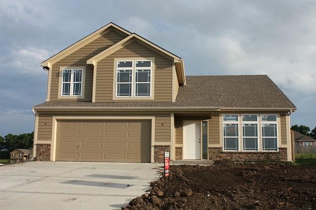 1st image of 16903 Tucker Ct