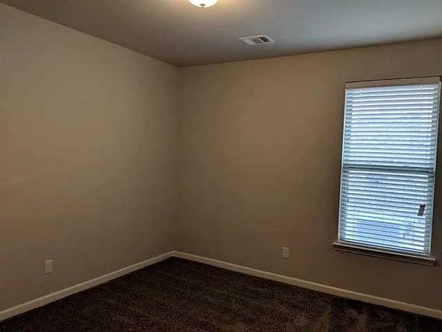 8194 Fairlane Dr — Photo 8