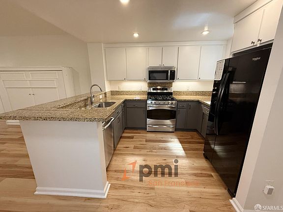 3rd image of 301 Crescent Ct APT 3117