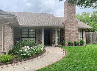 1206 Taos Dr, Victoria, TX 77904