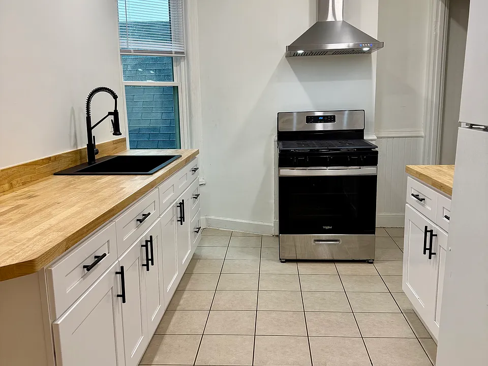 1708 E Lafayette Pl #5