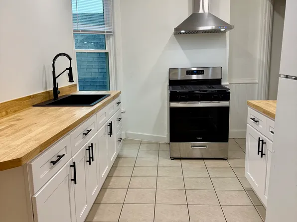 1708 E Lafayette Pl APT 5, Milwaukee, WI 53202