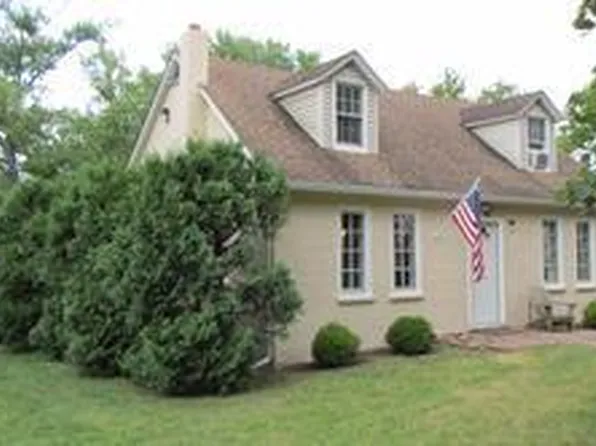 1744 Easton Rd, Kintnersville, PA 18930