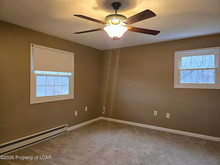 60 Saratoga Ct — Photo 15