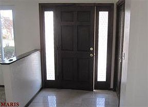 4th image of 413 Sutters Mill Rd