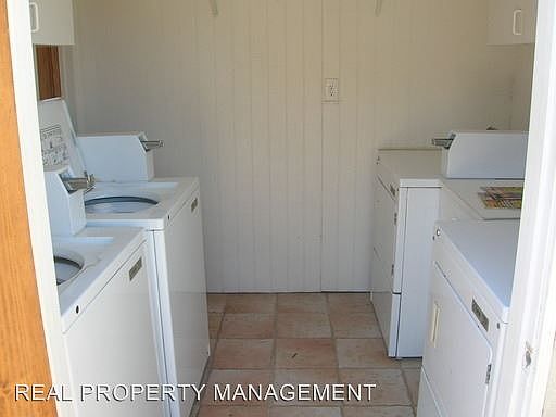 3rd image of 1807 S Myers St APT 4