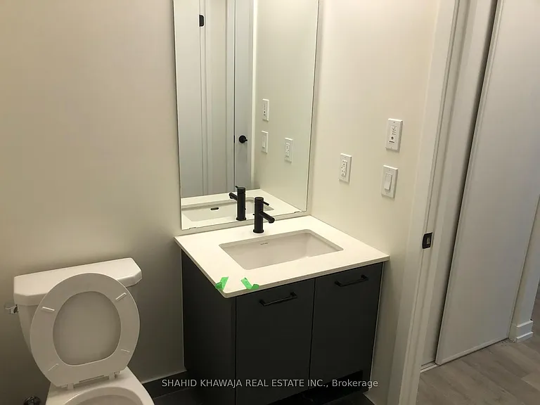 2300 Saint Clair Ave W #306 — Photo 7