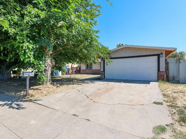 1321 Aurora St, Modesto, CA 95351
