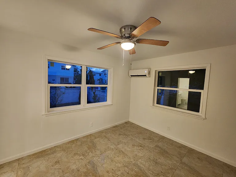 1712 Josephine St #1 — Photo 13