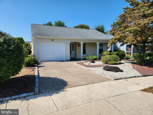 3 Dunstable Rd, Southampton, NJ 08088
