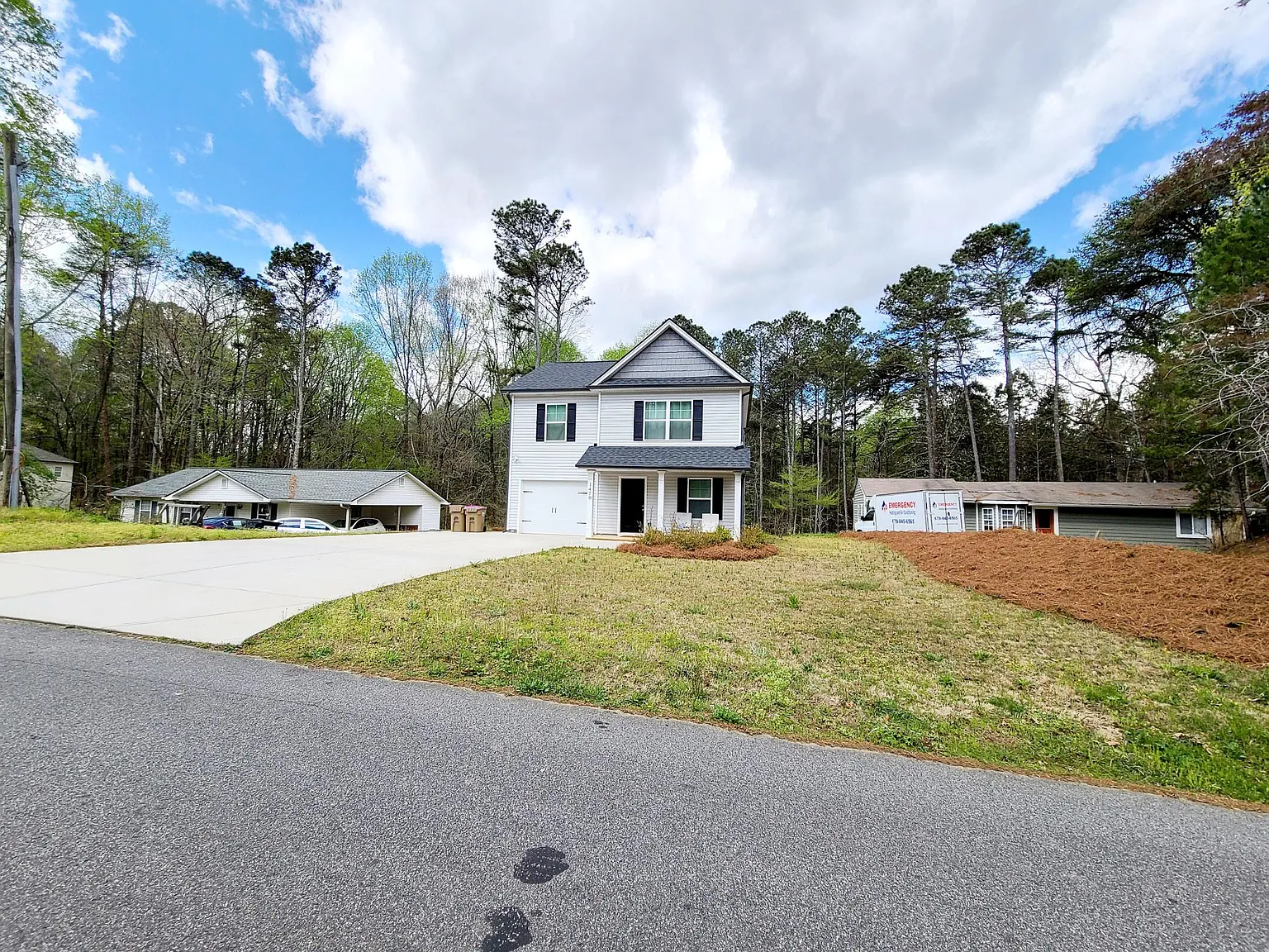 1470 Eaglecreek Trl — Photo 2