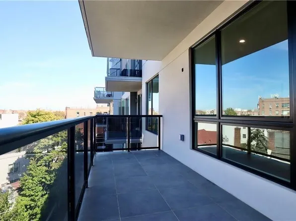 9964 3rd Ave APT 3A, Brooklyn, NY 11209