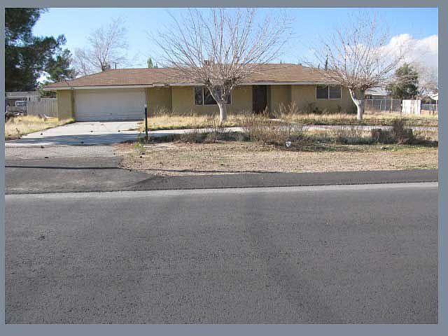 1st image of 11016 Oakwood Ave