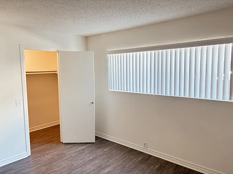 Stoneridge Apartments — Photo 7
