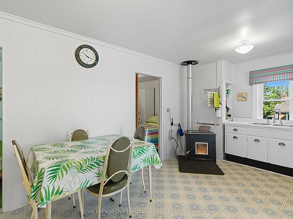 5th image of 361 Hannah Rd #325