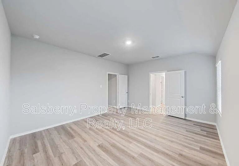 316 Smith Rd — Photo 9