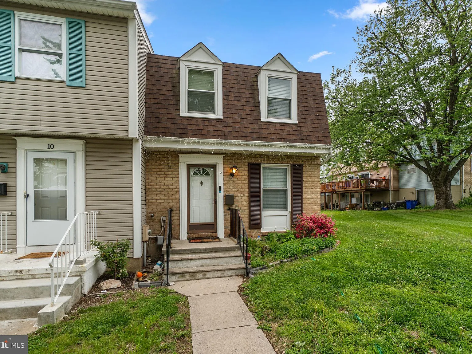 3 bed, 1.5 bath, $2,250 — Photo 1