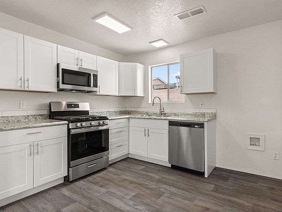 2nd image of 417 2nd St SW