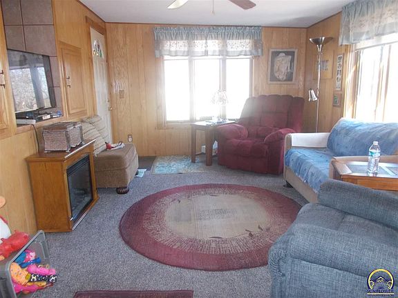 5th image of 523 W Sherman Ave