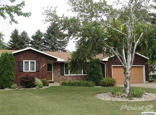 1502 Indian Hill Rd, Worthington, MN 56187