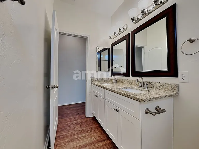12659 N Maize Dr — Photo 15