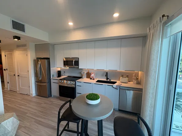 (undisclosed Address), Miami, FL 33180