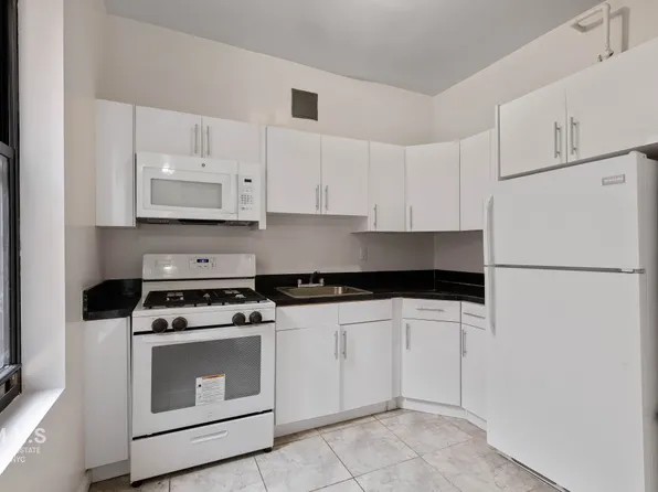 561 West 189th Street image 1 of 6