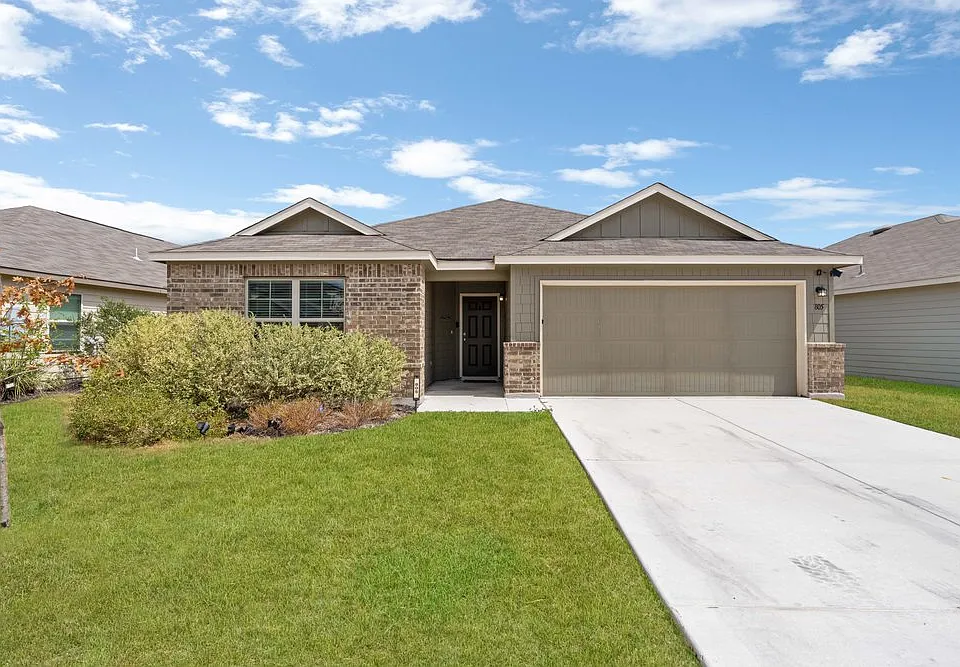 805 Stonemanor Bay