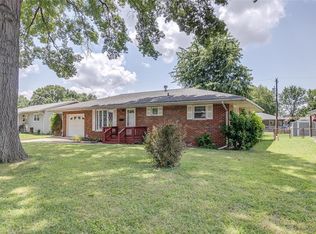 806 Amherst Dr, East Alton, IL