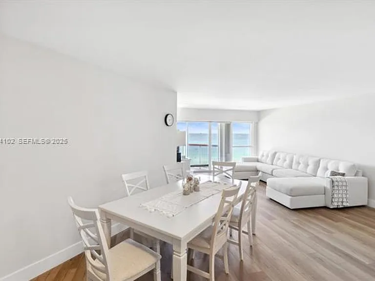6767 Collins Ave #909 — Photo 5