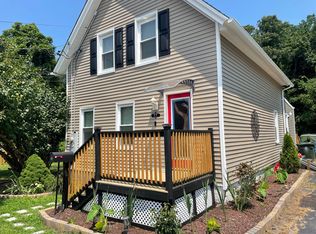 53 Sturtevant St, Norwich, CT 06360