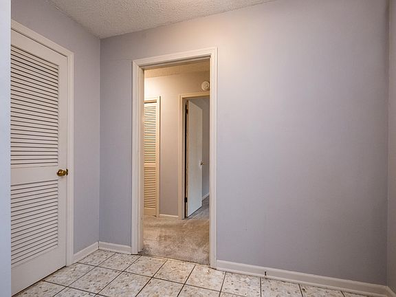 4th image of 411 McAdoo St