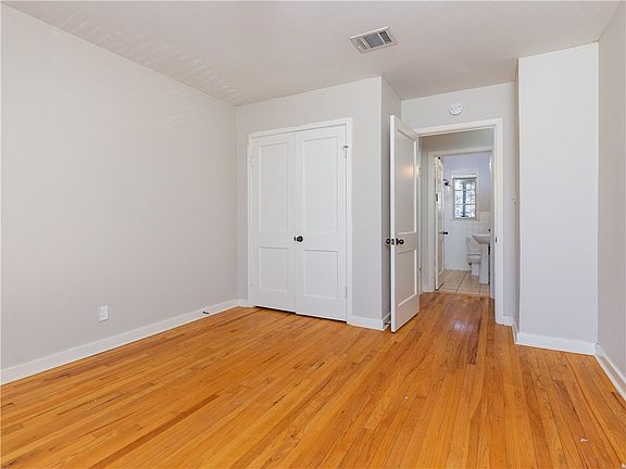 5th image of 3309 Grooms St APT 206-2